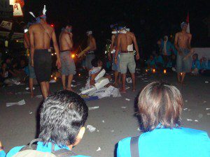 teater para pemain teater pun ikut turut ambil bagian dalam refleksi killing the student dengan menampilkan berbagai macam kreasinya